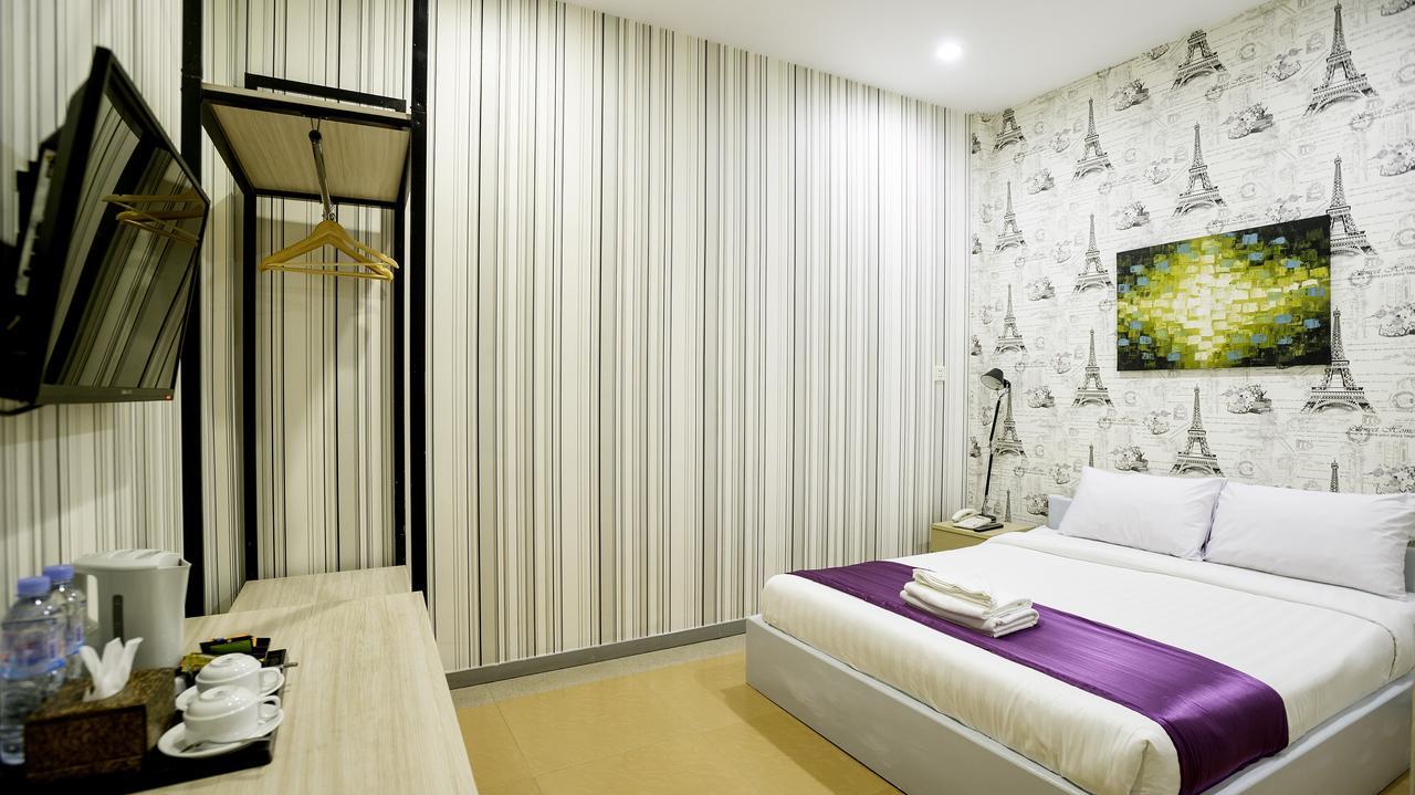White Residence Hotel & Apartment Phnom Penh Dış mekan fotoğraf