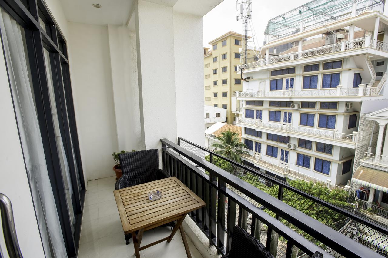 White Residence Hotel & Apartment Phnom Penh Dış mekan fotoğraf