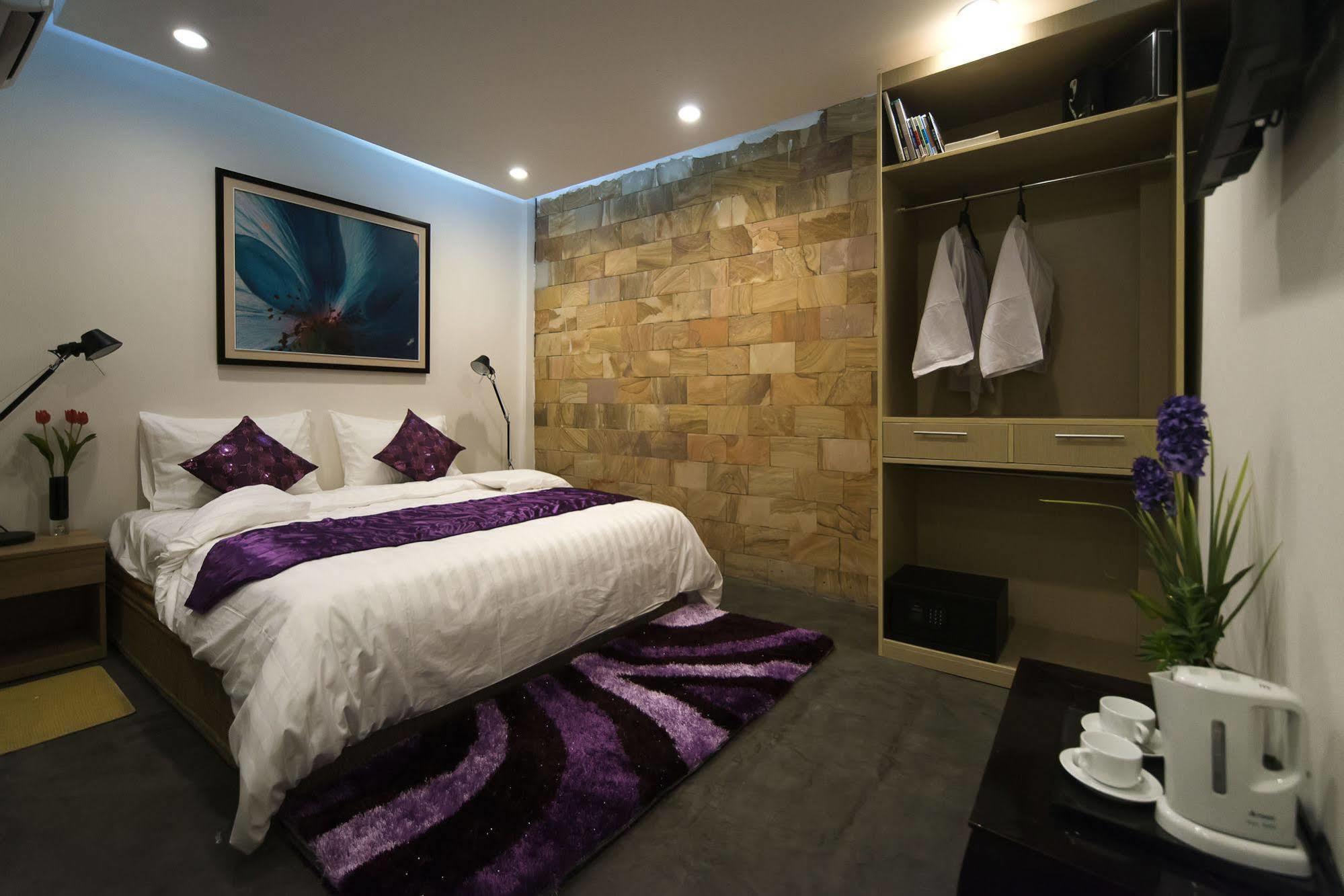 White Residence Hotel & Apartment Phnom Penh Dış mekan fotoğraf